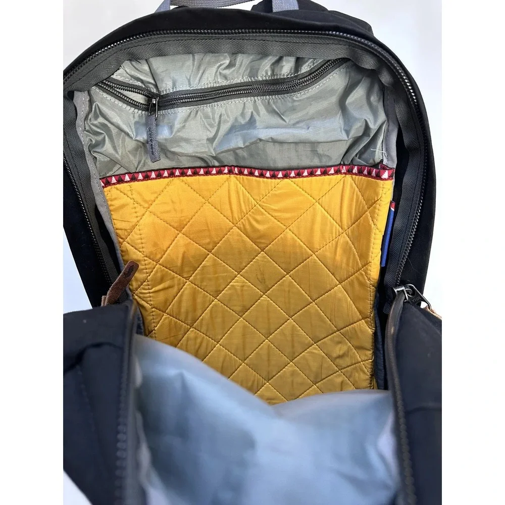 Cotopaxi Cusco‎ 26 L Leather Bottom Backpack / Black with Logo
